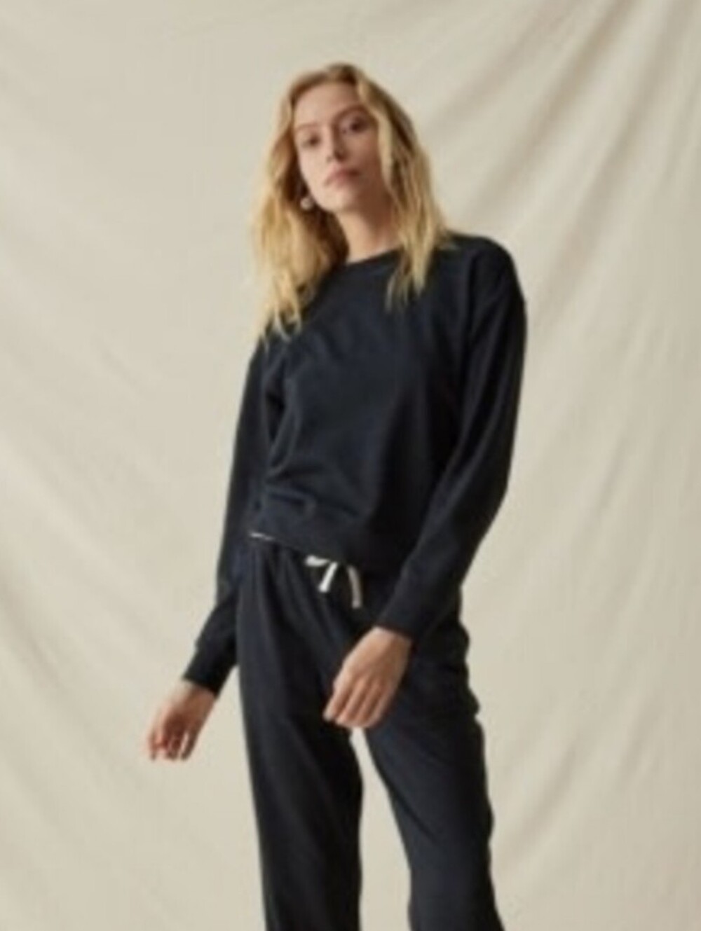 Richer Poorer Gray Sweatshirt M